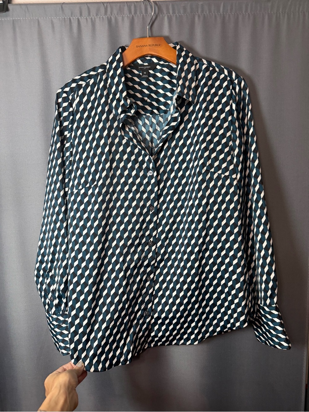 Banana Republic Teal & White Geometric Button-Up Shirt